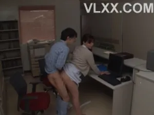 ERDM-022 "Dừng lại đi, nếu anh làm thế... Tôi không chịu nổi" Người mẹ bị kích thích bởi thói quen tình dục biến thái của con trai... 4 giờ
